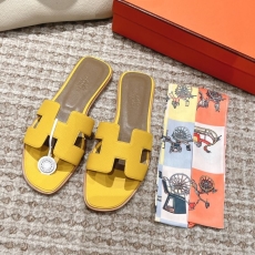 Hermes Slippers